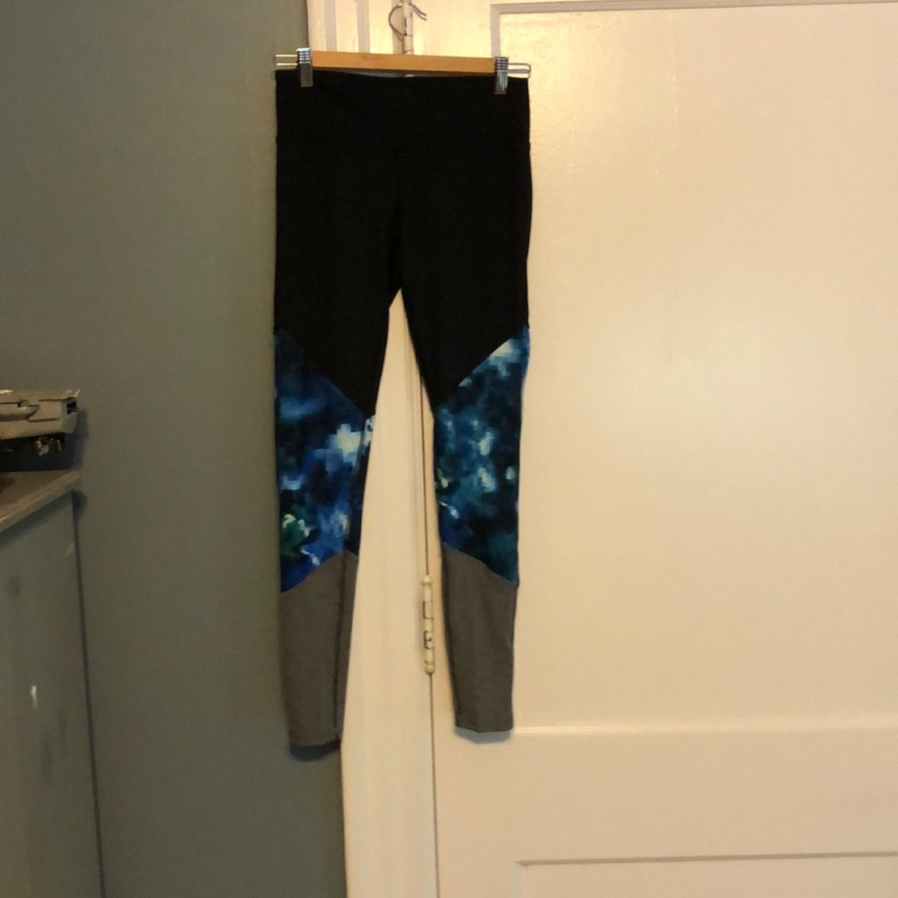 Lightly worn athletic leggings